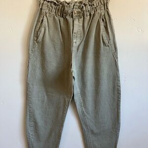 Zara Soft Green High Waisted Paperbag Tapered Pants Size 0 EUR 40